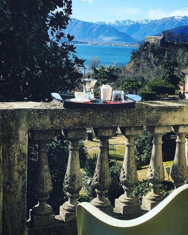 Castelveccana Il Motto Di Tommy Bed & Breakfast エクステリア 写真