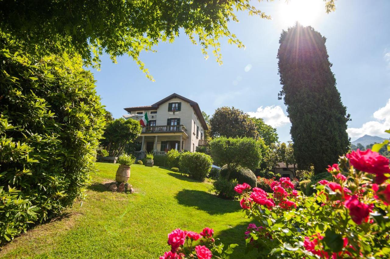 Castelveccana Il Motto Di Tommy Bed & Breakfast エクステリア 写真