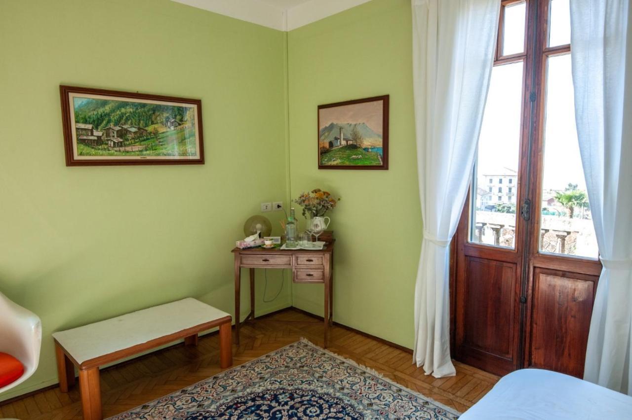 Castelveccana Il Motto Di Tommy Bed & Breakfast エクステリア 写真