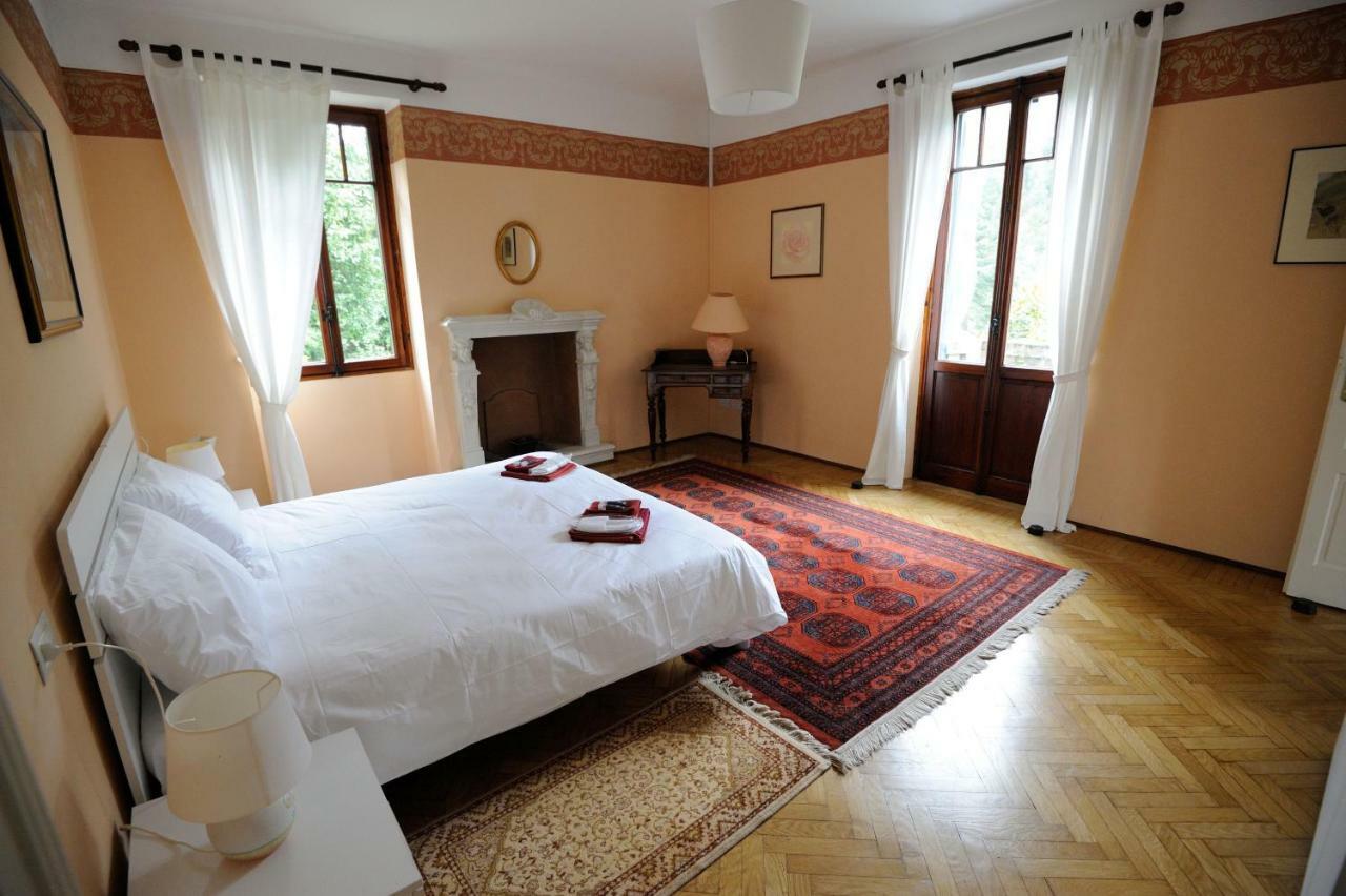 Castelveccana Il Motto Di Tommy Bed & Breakfast エクステリア 写真
